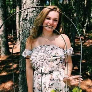 Meet your Posher, Emma